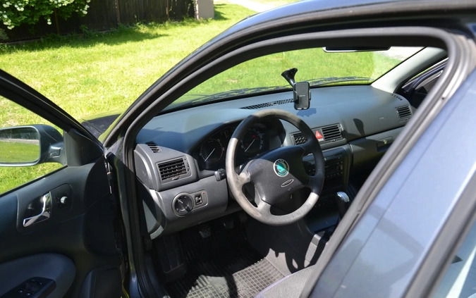 Skoda Octavia cena 10500 przebieg: 237000, rok produkcji 2007 z Łódź małe 172